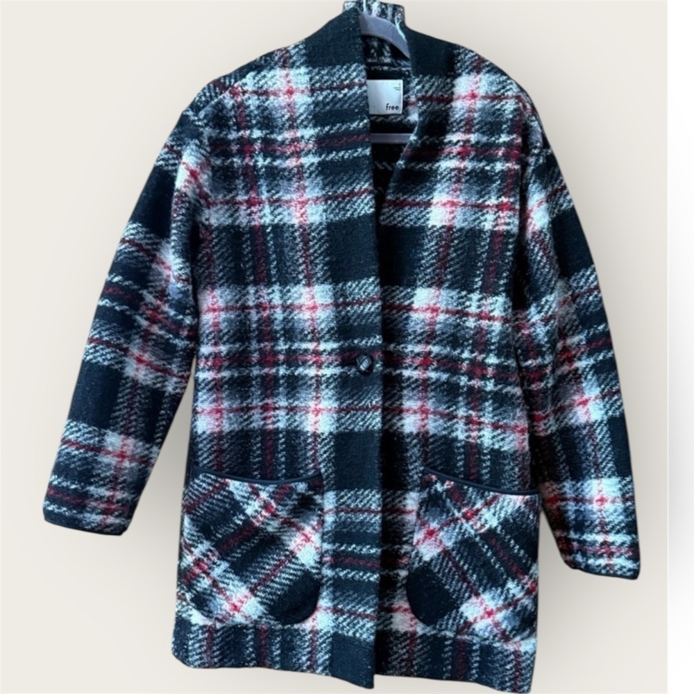 Wilfred Free Aritzia Wilfred Free Off-Duty Neelam Jacket Plaid cocoon jacket